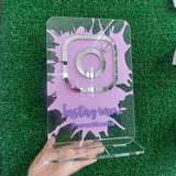 Stand de Instagram  en acrilico transparente con acrilico plata -20 cm x 30.5 cm (A16871)