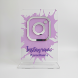 Stand de Instagram  en acrilico transparente con acrilico plata -20 cm x 30.5 cm (A16871)