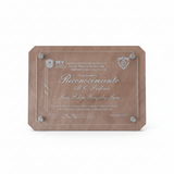 Placa conmemorativa en base de MDF Chapado de 3 mm con relieve en acrílico transparente -28 cm x 20 cm (A16495)