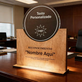 Reconocimiento en acrilico transparente 3mm con base en triplay 2.5 mm -15 cm x 25 cm (A15886)