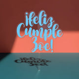 Cake topper en acrilico transparente con relieves acabado en vinil -17cm x24cm (C75841)