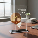 Trofeo en acrílico transparente con dorado - 14 cm x 20 cm (C76390)