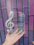 Reconocimiento en acrilico transparente 3 mm con texto personalizado -15 cm x 17.5 cm (A16243)