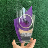 Reconocimiento en acrilico transparente 3 mm con acrilico morado 3 mm -12 cm x 24 cm (A17247)