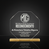 Reconocimiento en acrilico transparente con grabado laser - 24 cm x 22 cm (A16916)